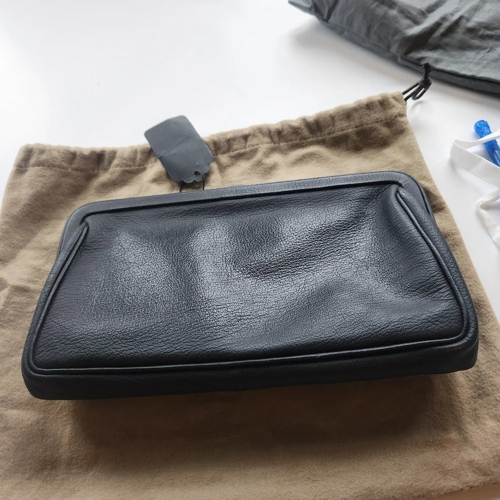 Bottega Veneta black clutch BNWB - Picture 8 of 10